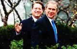 Bush fundar með Gore og Clinton