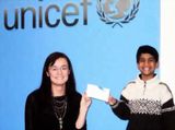 Íslensk ættleiðing styrkir UNICEF
