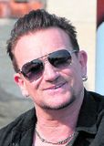 Bono með sólgleraugu vegna gláku