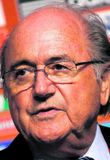Sepp Blatter gert að víkja