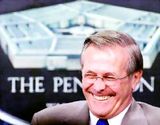 Rumsfeld í essinu sínu sem varnarmálaráðherra