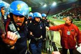 UEFA vill rannsaka slagsmálin í Róm