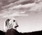 Cobains minnst á lágstemmdan hátt