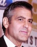 Clooney svarar Crowe