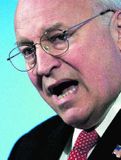 Cheney snýst til varnar