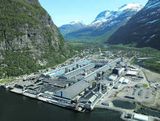 Mútumál hjá Norsk Hydro