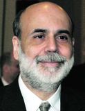 Bernanke til varnar seðlabanka