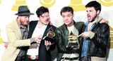 Mumford & Sons fengu Grammy fyrir plötu ársins