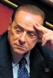 Vill svipta Berlusconi þingsæti