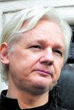 Assange sagður eiga von á ákæru