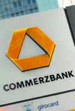 Deutsche og Commerzbank hætta við samruna