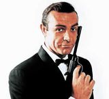 Connery valinn besti Bond-inn
