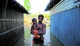 Monsúnrigningar valda eyðileggingu í Bangladess