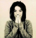 Björk gerir þætti um plötur sínar