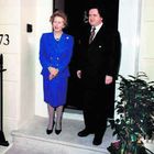 Davíð með Margréti Thatcher fyrir utan heimili hennar í Lundúnum 21. febrúar 1992.